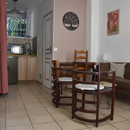 Appartement Escapade Paisible, Saint-Eugene à Marseille Extérieur photo
