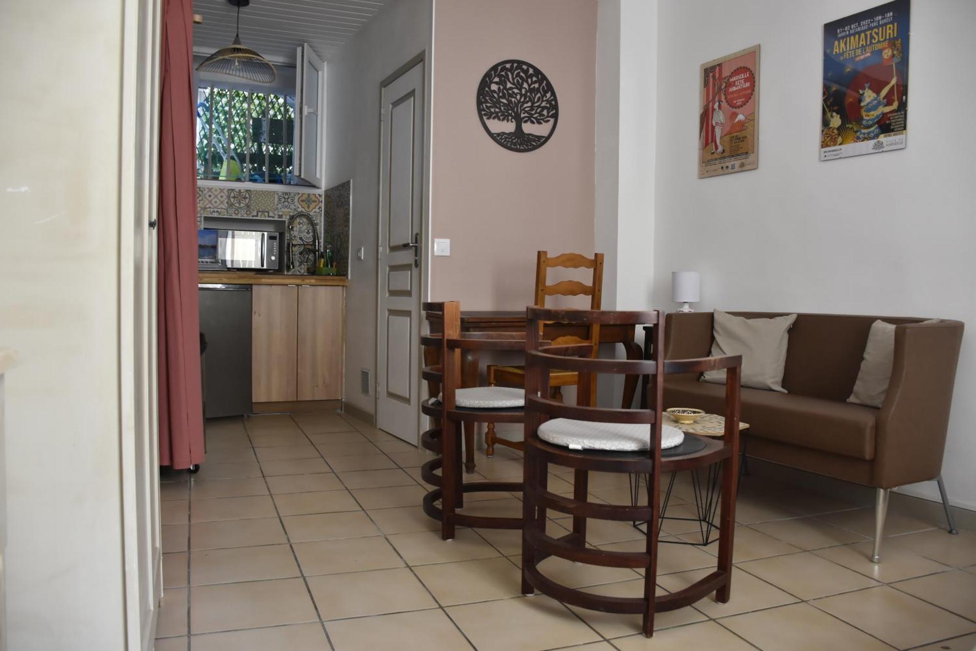 Appartement Escapade Paisible, Saint-Eugene à Marseille Extérieur photo