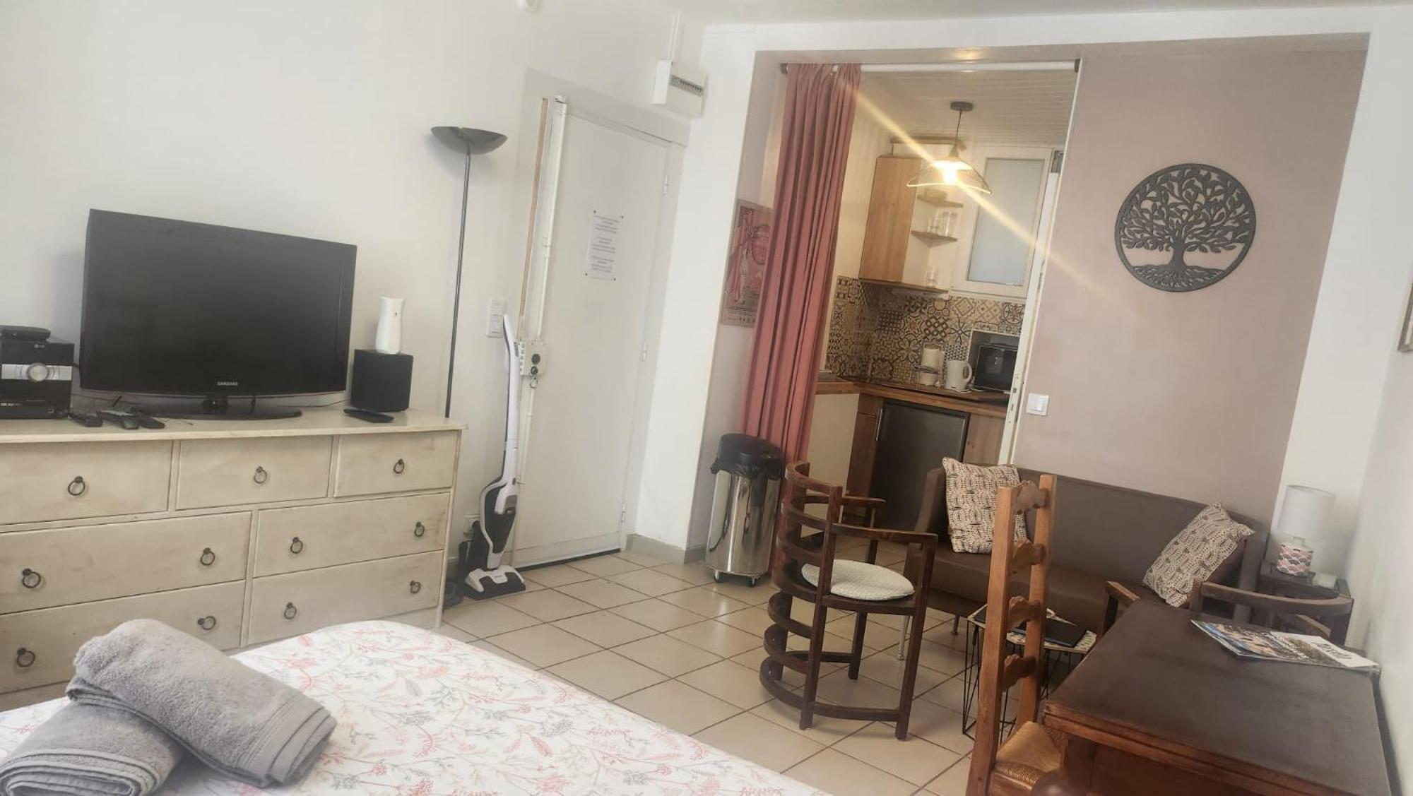 Appartement Escapade Paisible, Saint-Eugene à Marseille Extérieur photo